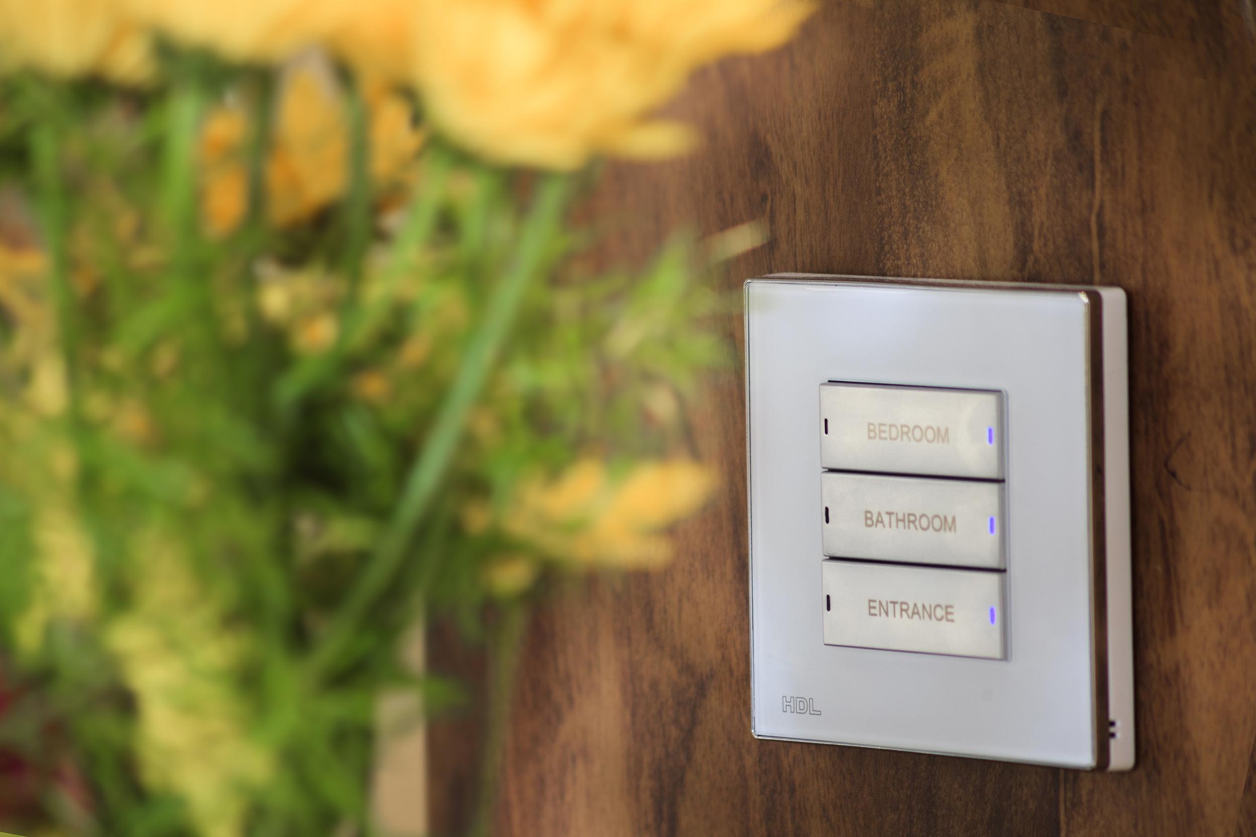 Hotel Regal Pacific Santiago Kültér fotó A Lutron Maestro light switch