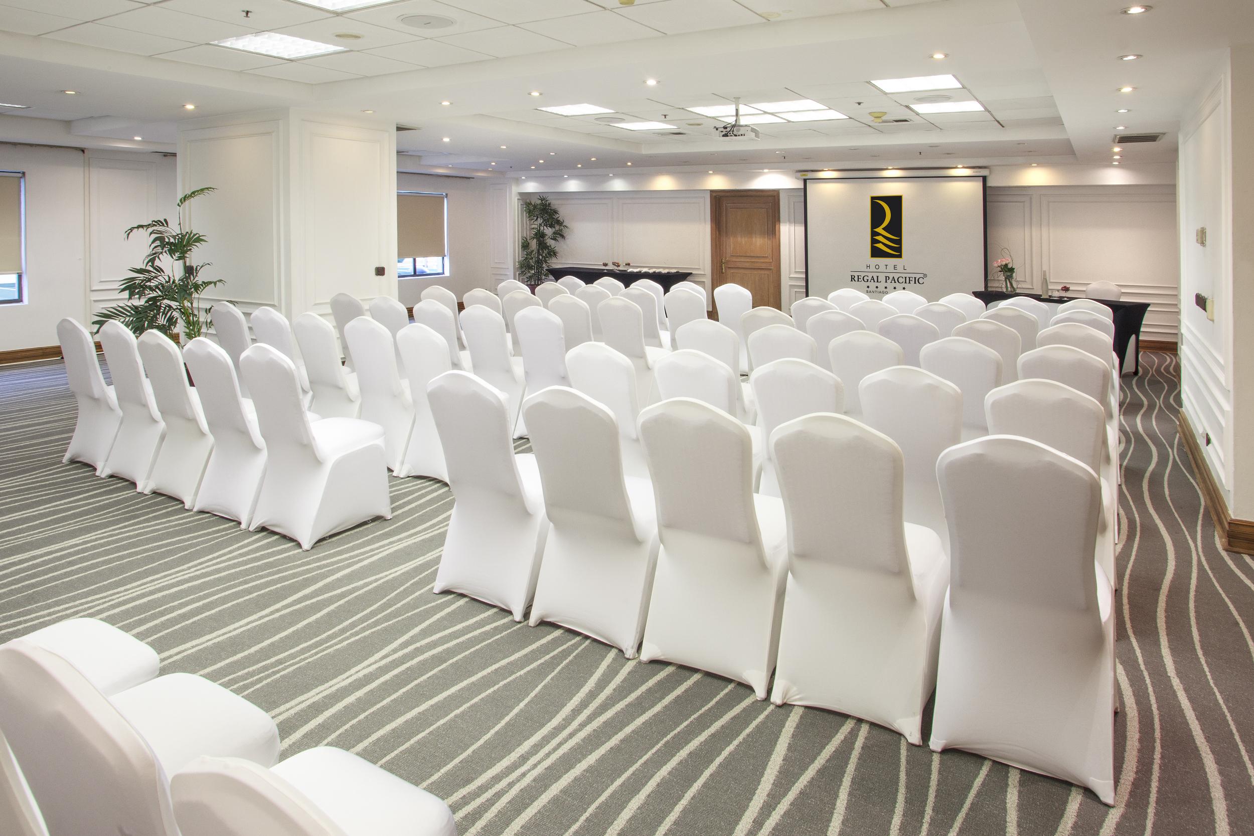 Hotel Regal Pacific Santiago Kültér fotó The Westin Meeting Room